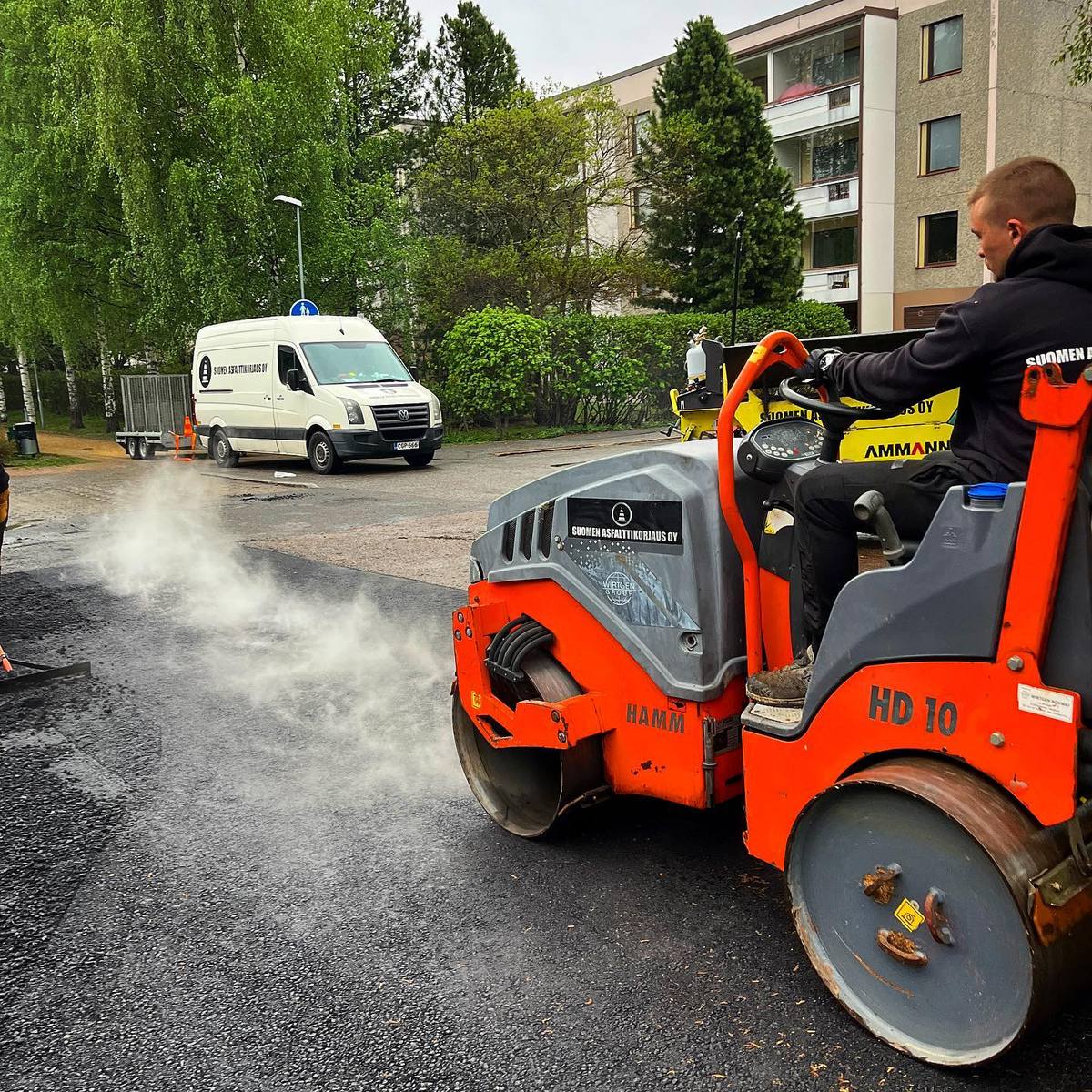 Asfaltin paikkaus- ja korjaustyö, kuva 16